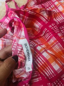 Bohemia Checked Sleeveless ponchu
