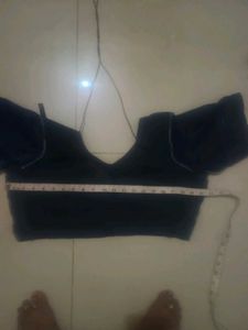 New Saree h Ak Bar Phany. Bus