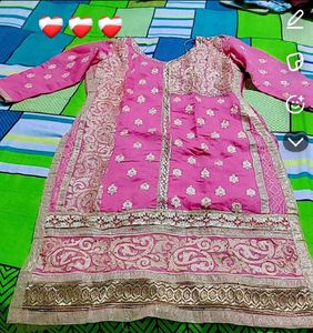 Pink &amp; Gold Pakistani Kurte With Dupatta