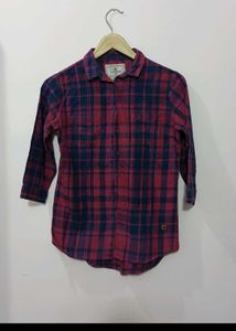 Women's Red & Blue Plaid Button-Up Shirt