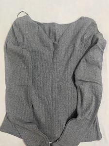 Grey Long Sleeve Top With Rose Detail  ၴႅၴ