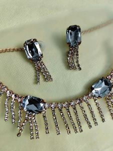 Sparkling Choker Necklace &amp; Earring Set