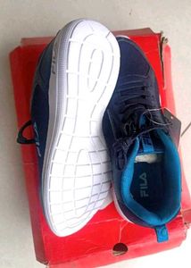 Fila Navy Sneakers