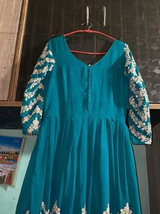 Elegant Teal Kurta with White Embroidery