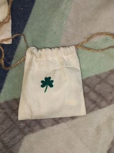 FREE DELIVERY PACK OF 4 SMALL BAGS FOR EARINGS