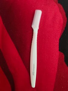 Let's Shave Face Razor 133/Original Price But Sell