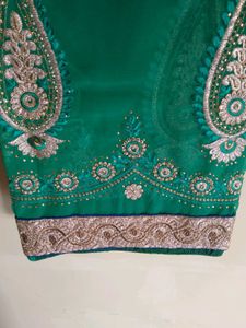Embellished Green &amp; Pink Indian Outfit