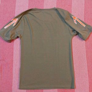 Nike Drop Shoulder Tshirt