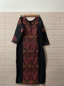 kurta &amp; shalwar Embroidered Black and
