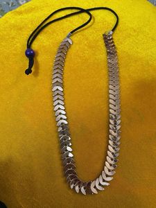 Chic Leaf Pattern Pendant Necklace