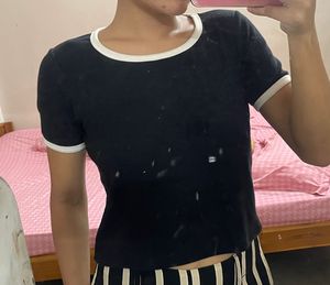 basic black tee