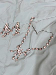 Elegant Pearl &amp; Crystal Necklace &amp; Earring Set