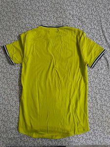Zara Man Yellow T-Shirt