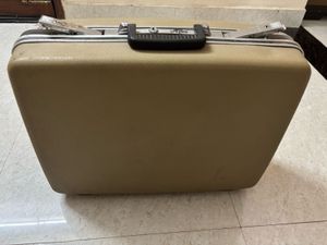 Safari Vintage Cream Hard sided Carry-On Briefcase