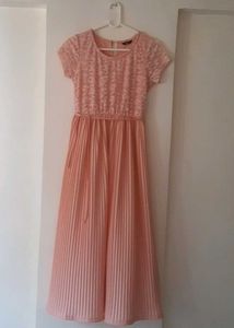 Elegant Pink Lace Pleated Dress