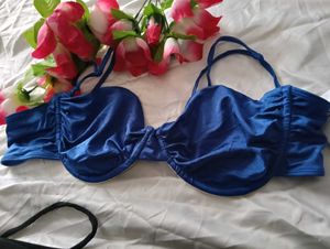 🎀BUY '1' GET '1' FREE Elegant Blue Bikini Top