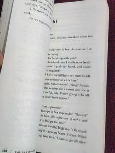 It Ends With Us by Colleen Hoover
