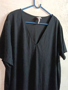 Black V-Neck Tunic Top
