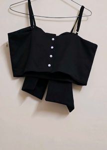 Chic Black Crop Top with Oversized Bow