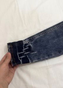 Distressed Skinny Jeans