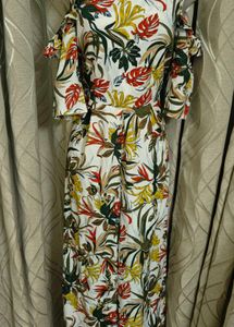Stylish Cold Shoulder Floral jumpsuit