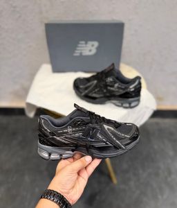New Balance 1906R Black Sneakers