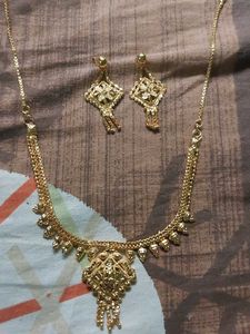 Elegant Gold-Plated Necklace &amp; Earring Set