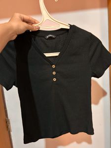 zudio Black Ribbed Button-Front Tee