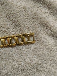 Elegant Gold Tone Women's Watch