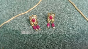 Stunning Gold Choker Necklace with Earrings