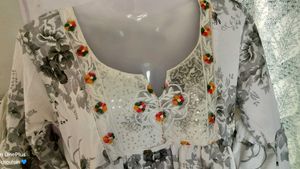 Floral Embroidered Tunic Top