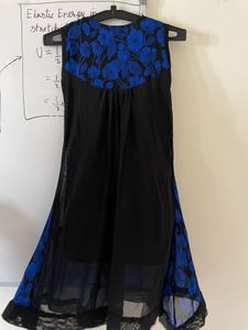 Elegant Black &amp; Blue Floral long top