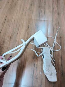 H&amp;M white solid tie strap sandals