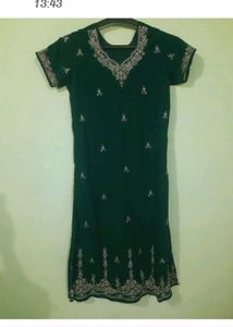 Elegant Green Embroidered Kurta