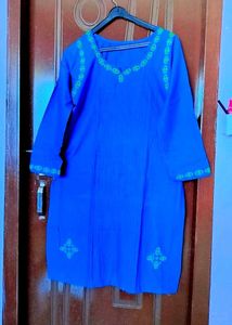 💙Blue Shuttle Flower Embroidered Kurta
