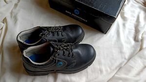 Bata Industrials Men's Leather Shoes