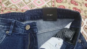 Stylish Distressed Blue Denim Jeans