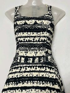 Monochrome Geometric Print Fit &amp; Flare Dress