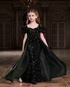 Elegant Black Dress