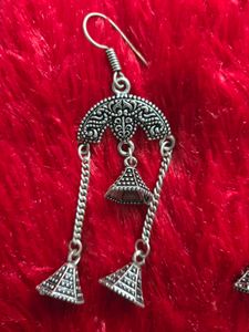 Stylish Silver Tone Dangle Earrings