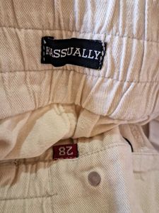 Stylish Women's beige loose/staight fit Tr
