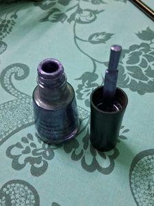 gliter nail polish