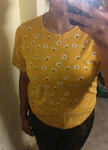 Cute Yellow Daisy Print T-Shirt