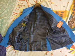 New Blazer Blue With Tag And Read bio