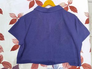 Oversized crop shirt
