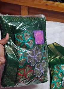 Elegant 🌷🌷 new Geogette Golden Foil Work Saree