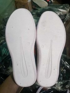 NEW NO USED CASUAL SHOES FOR MEN.