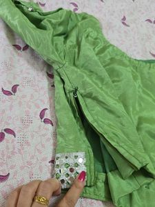 Buy 1 get free 🎁Beautiful Green Blouse