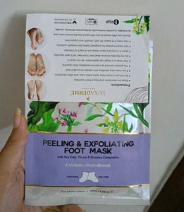 Peeling &amp; Exfoliating Foot Mask