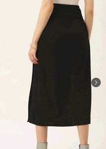Chic Black Midi Skirt with High Slit